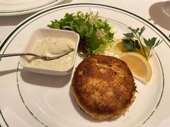招牌蟹肉饼-Wolfgang’s Steakhouse 沃夫冈牛排馆(上海白玉兰广场店)
