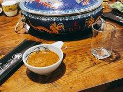 -毛辣果·贵州红酸汤牛肉火锅(西单店)