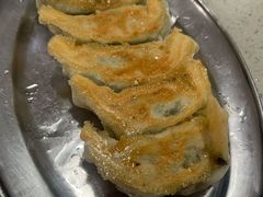 鲜肉韭菜煎饺-芬芳甜品(同福路店)