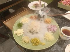 -得意咚瓜·顺德鱼生·冬瓜火锅(深圳首店)