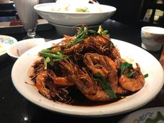 油爆基围虾-老头儿油爆虾·知味杭州(爱琴海购物中心)