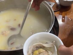 -15年老字号鑫鑫猪肚鸡·椰子鸡海南火锅(兴隆华侨农场店)