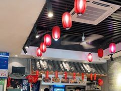大堂-爆炸头阿姨小四川正宗川味小吃(无任何分店)