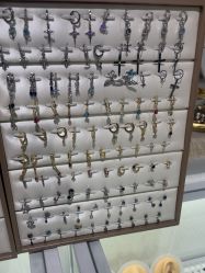 -AI艾耳·专业手工耳洞·穿孔美学馆