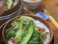 蒜香排骨饭-祥胜美食