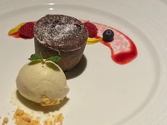 -Mogul Eatery·大亨餐酒馆