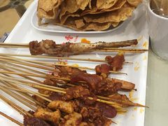 -袁记串串香(泉水轻轨站店)