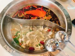 -憨铁匠老火锅(龙岗万科里店)