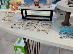 -一代眼镜·蔡司配镜(浦东大拇指广场店)
