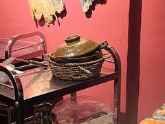 黄鳝煲仔饭-大匠工房古船木艺术餐厅·猪肚鸡专门店(长白仙岛店)