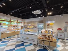 面包甜点陈列柜-85度C(生甜甜圈研究工坊·上海局门店)