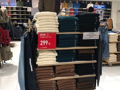 -优衣库(上海正大广场店)