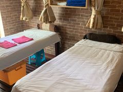 -莱蔻·圣灸堂·推拿艾灸(天山店)