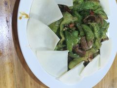-八大碗私房菜(中城路店)