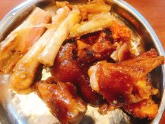 -鸿浩扒猪脚米线