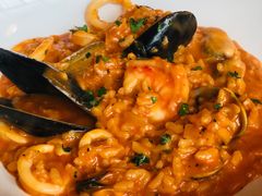 -ROAST coffee & eatery