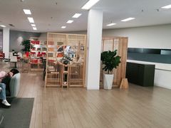 -深圳锦龙奥迪4S店(前海店)