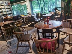 -谷咖啡·鲜花绿植花园餐厅