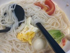 -蒙自源米线大王(花园城商场店)