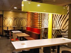 -麦当劳(新华路步步高店)