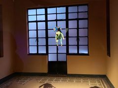 -Nathalie Djurberg与Hans Berg“牛皮纸包裹的月亮”-Prada荣宅当季展览