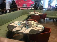 -港丽餐厅(高德置地店)