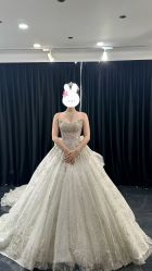 -予白婚纱礼服馆