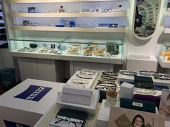 -浮光眼镜·蔡司视觉合作·数字验配中心(陆家嘴店)