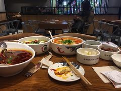 -渝是乎川渝小炒(新世界百货望京店)