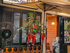 门面-CowCow其其·牛杂咖啡公司(六运店)