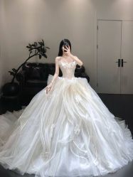 -衣贝姿婚纱礼服馆