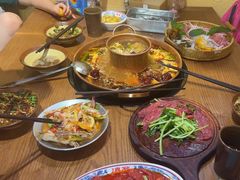 -滇翁·云南酸菜牛肉火锅(合肥首店坝上吾悦广场店)