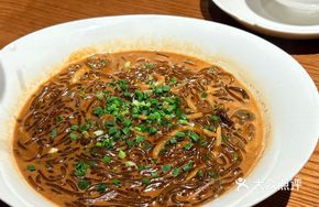 Sand Garlic Tofu Noodles