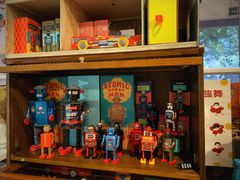 -恋物百货商店(华侨城店)