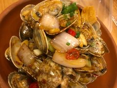 -霄汉牛三鲜湖北砂锅菜(万松园2店)