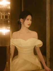 -不晚国际婚纱礼服
