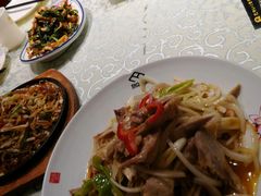 -巴特餐饮6加1音乐餐吧·新疆菜