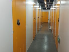 -安东易迷你自助仓储寄存仓库(顾戴路店)