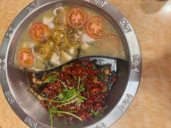 -家乡重庆火锅店