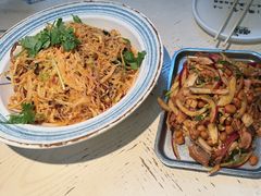 -喝丢一只鞋海鲜烧烤·海肠捞饭(市场店)