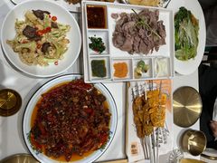 -沙枣树辣子鸡•新疆家常菜(喀什西路店)