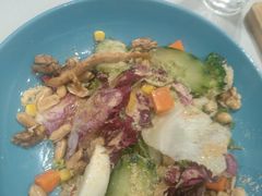 -悦享绿山墙西餐厅