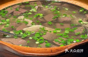 Old-fashioned Goose Stewed with Blood