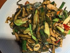 -魏铭鱼头捞饭(晋阳路店)