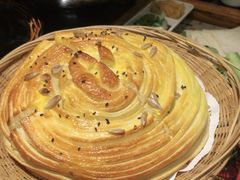 -东口码头·烧鸽子·鱼头泡饼·地方菜(金鹰悦城店)