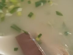 -烤鸭肉夹馍鸭汤店