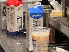 -星巴克(上海虹桥新天地二店)