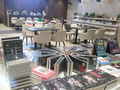 -钟书阁(群光广场店)