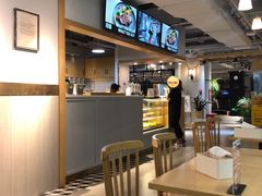 -F+轻食健身赋能空间(中华北路国贸商场店)