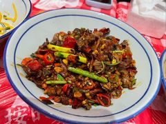 爆炒雪花吊龙牛肉-荆九爷爆炒桥头三嫩(浙大店)